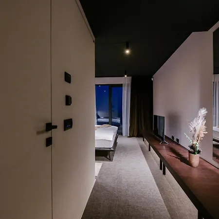 Vista Hills Excelsior