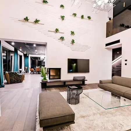 Villa Vista Hills Excelsior *