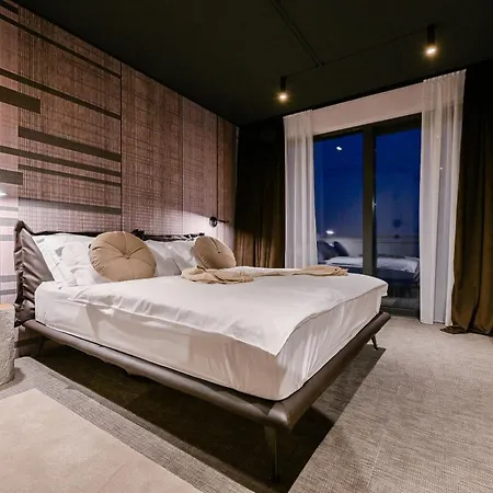 Villa Vista Hills Excelsior